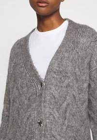 ONLY Neuletakki - grey