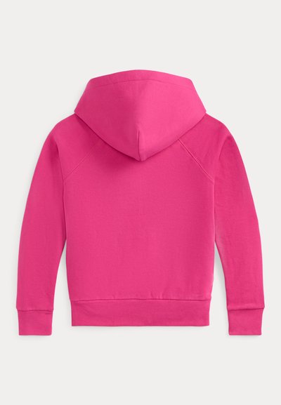 Roza jopa s kapuco z gladkim teksturo, s šivanim dizajnom ter rebrastimi manšetami in spodnjim robom. Pogled od zadaj jasno prikazuje kapuco.