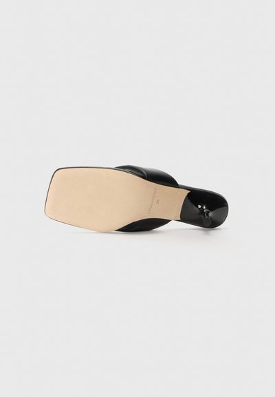 STAND STUDIO JESSICA - Ciabattine con tacco - black