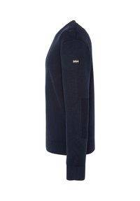 Navyblauer gestrickter Pullover mit Rundhalsausschnitt, gerippten Bündchen und strukturierten Details an den Ärmeln. Mit kleinem Markenlogo an der Schulter.