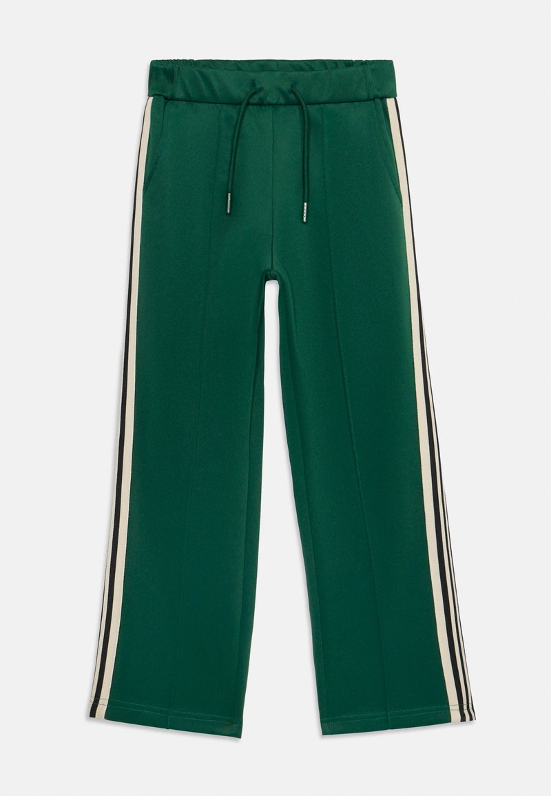 Calças de atletismo verdes com cintura elástica, cordão e dois bolsos laterais. Apresenta riscas contrastantes em creme e preto ao longo das laterais.