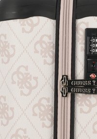 Guess BERTA - Trolley - dove logo