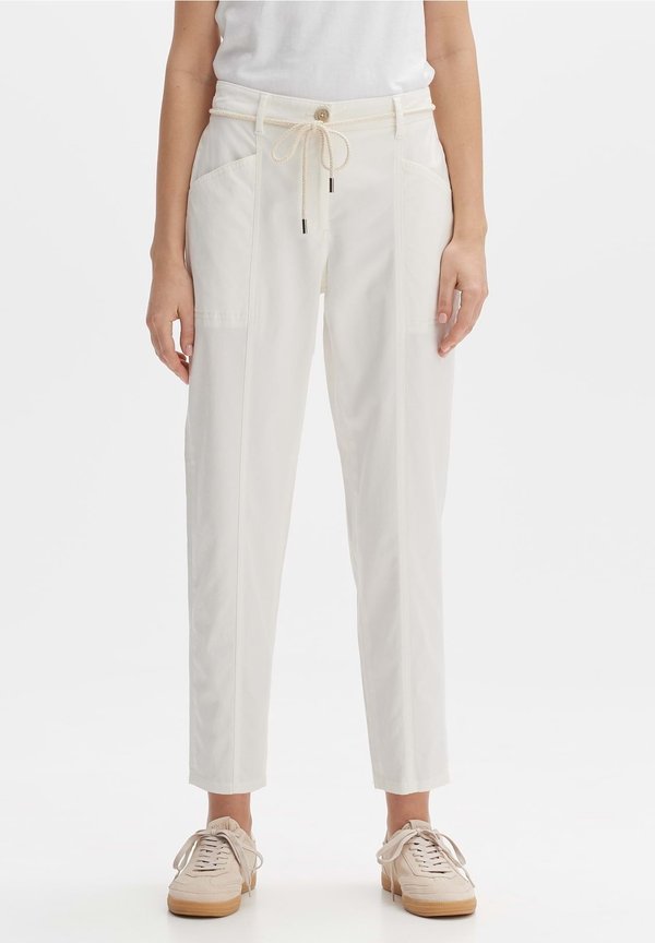 CITY MAKILA EXPLORE - Stoffhose - milk