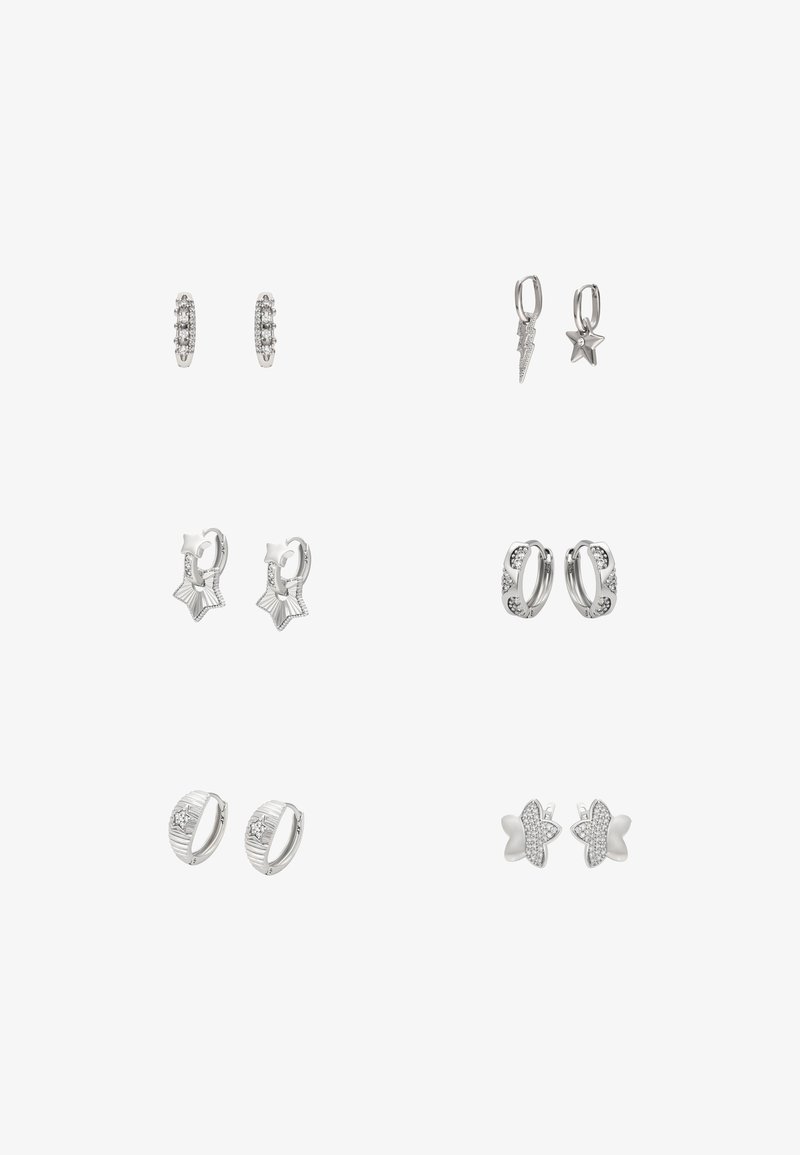 Sæt af sølvøreringe med små hoops, lynbolt, stjerneformer og sommerfugledesign. Nogle er pyntet med rhinsten og teksturerede detaljer.