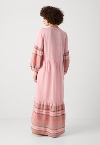 Lollys Laundry DRESS - Maxikjole - dusty rose
