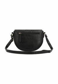 Borsa a tracolla nera con una texture effetto coccodrillo, dotata di una tasca frontale con zip e di una tracolla piatta e regolabile.