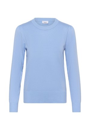 Gaiši zils adīts džemperis ar apaļu izgriezumu, garām piedurknēm, ribveida aprocēm un apakšu. Raksturots ar smalku tekstūru un bez redzamām rakstām.