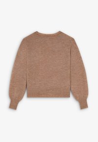 Suéter corto en marrón claro, con textura de punto, mangas largas y abullonadas, y ribete en el bajo y los puños. Diseño simple y sin costuras.