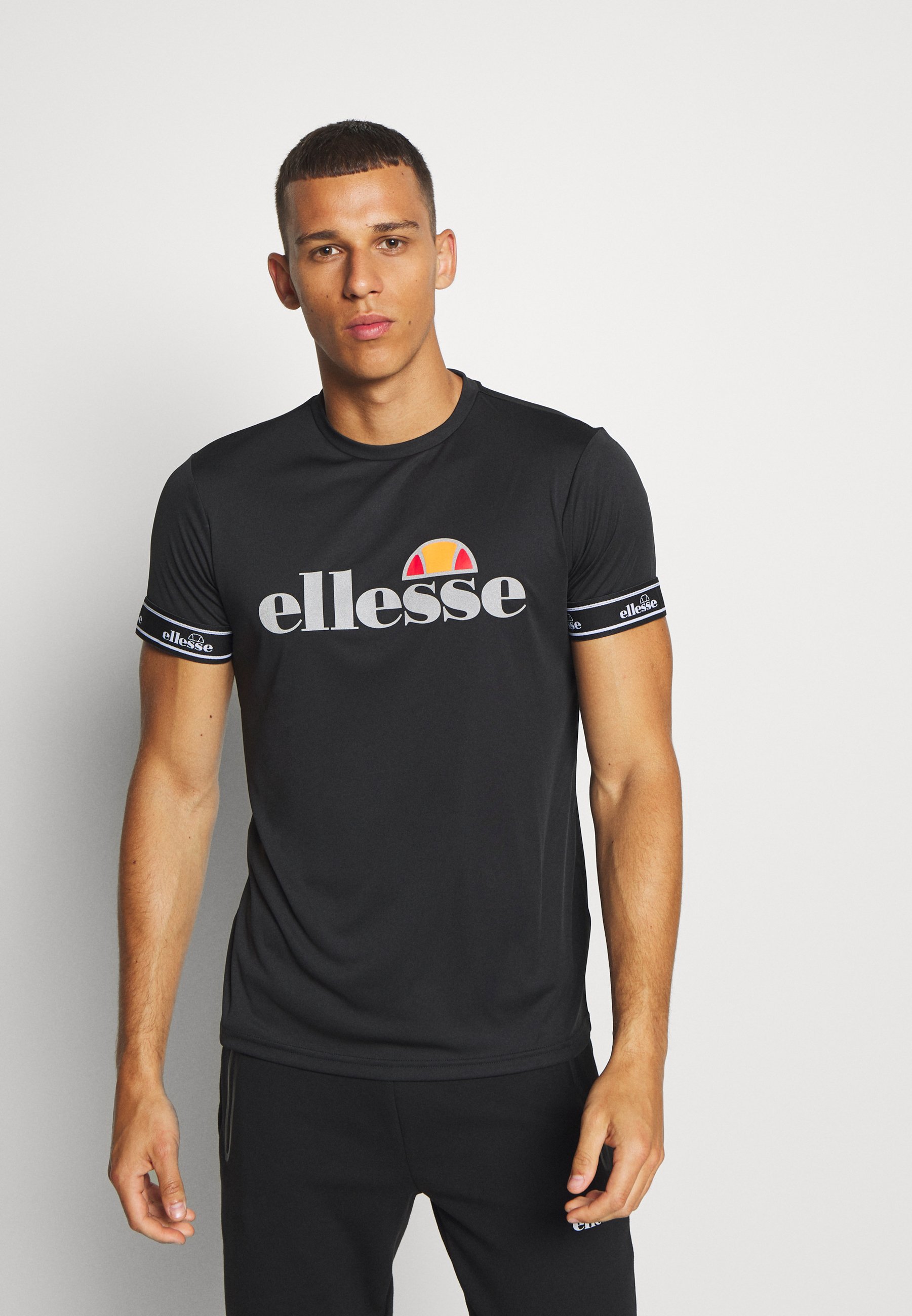 Kalinga Ashok Camiseta Ellesse Blanca Hombre Estampados De Polo