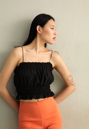 DESIGNERS REMIX VALERIE CROP - Μπλούζα - black