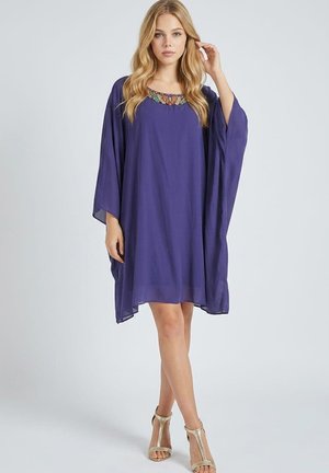 Outfitters Nation, VESTIDO FLUIDO CON PEDRERÍA - Vestido informal - azul