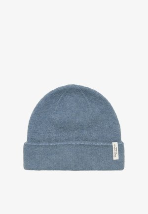 Wollen muts in zachtblauw. Voorzien van een opgerolde rand en subtiele textuur. Heeft een label aan de zijkant met de merknaam.