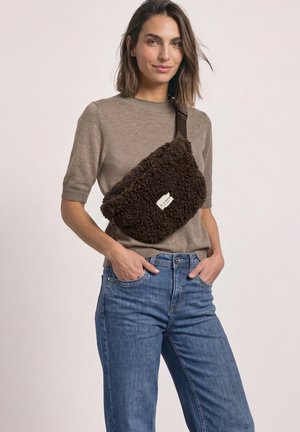 Street One, TEDDY-UMHÄNGETASCHE IN UNIFARBE - Sac banane - auburn brown