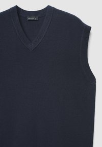 Navyblauer gestrickter ärmelloser Pullover mit V-Ausschnitt, mit gerippten Details am Ausschnitt und an den Armausschnitten für mehr Struktur.