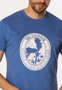 Lee Cooper - T-shirt z nadrukiem