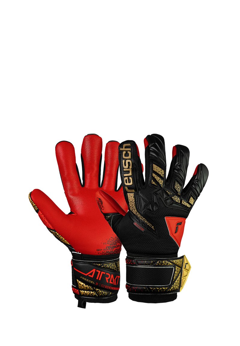 Guantes de portero rojos y negros con agarre texturizado, dedos acolchados y acentos de marca. Incluyen una correa de muñeca segura y un patrón detallado.