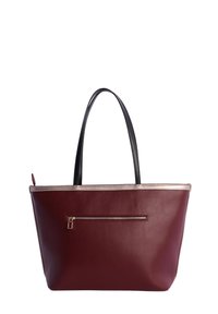 Bolso tote de cuero burdeos con asas negras, bolsillo con cremallera dorada, textura suave y acabado metálico en el borde superior.