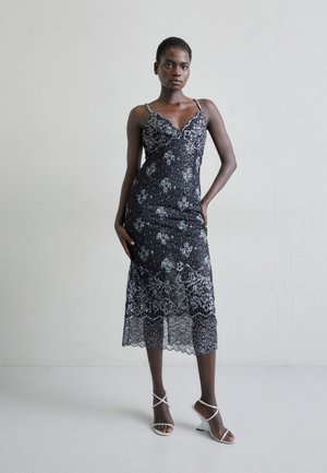 Cinq à Sept INDRE DRESS - Koktailové šaty/večierkové šaty - black