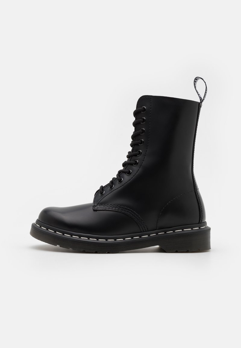 Dr. Martens Stivaletti stringati - black