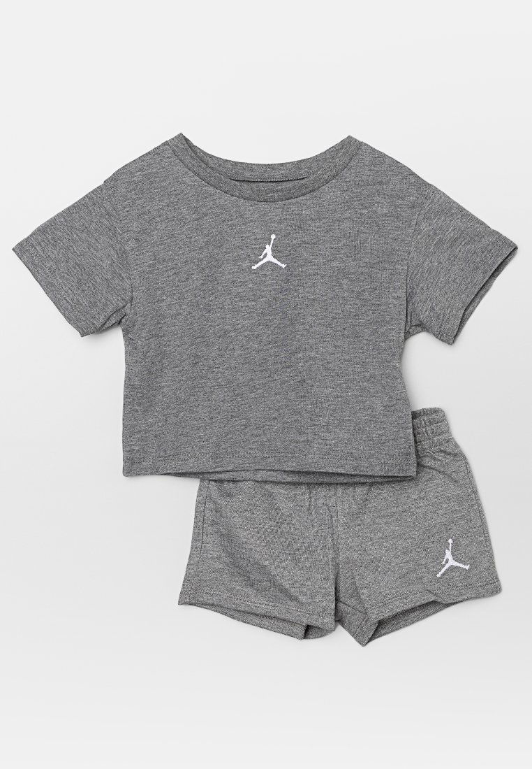 Jordan T-shirt basic grijs Jordan T-shirt basic grijs