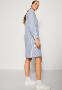 b.young DRESS - Abito a camicia - true navy mix