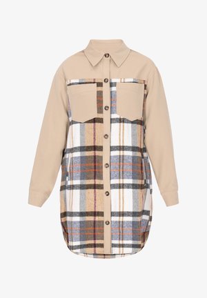 Beige Hemdjacke mit kariertem Muster in Braun, Weiß und Blau. Verfügt über zwei Brusttaschen und Knopfverschlüsse, hat einen lockeren Schnitt und einen abgerundeten Saum.