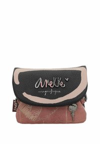 Borsa a tracolla nera e rosa con trama, dotata di un pattina pieghevole, che presenta il nome del marchio "Anekke" in argento e dettagli rosa, insieme a un portachiavi decorativo.