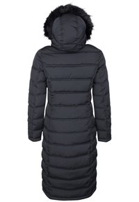 Lang sort dunjakke med hætte, der har pelskant og vandret quiltet design. Jakken har lange ærmer og en lige pasform.