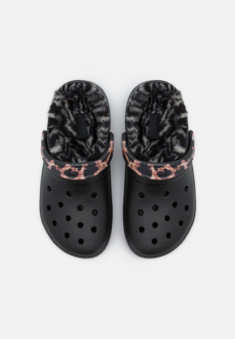 crocs lined leopard