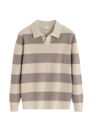Pull polo à manches longues avec larges rayures horizontales beiges et taupe, texture en maille côtelée, et col ouvert.