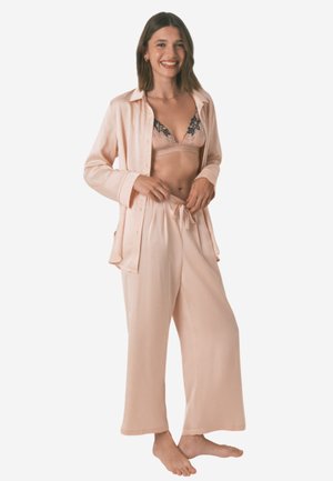 SET - Yöasusetti - orange