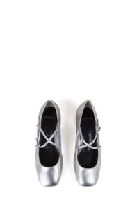 Miriade Ballerine con cinturino - argento