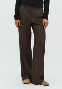 GENNIE - Kelnės - coffee brown