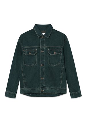 Veste en denim vert foncé avec boutons sur le devant, deux poches poitrine à rabat, et manches longues, posée à plat sur un fond blanc.
