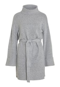 Robe en maille gris clair avec manches longues larges, col montant et ceinture assortie en tissu nouée à la taille.