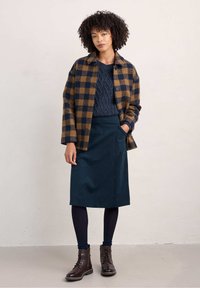 Seasalt Cornwall FOREST VIEW - A-linjainen hame - navy maritime