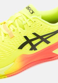 ASICS GEL-RESOLUTION 9 CLAY - Teniso bateliai molio dangos kortams - safety yellow/black