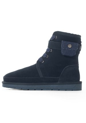Winter boots - dark blue