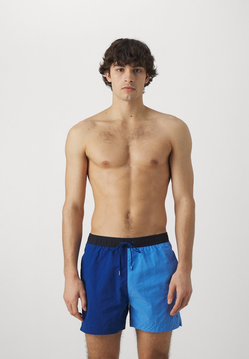 Short femme rayé bleu marine blanc décontracté et chic Natural Marin
