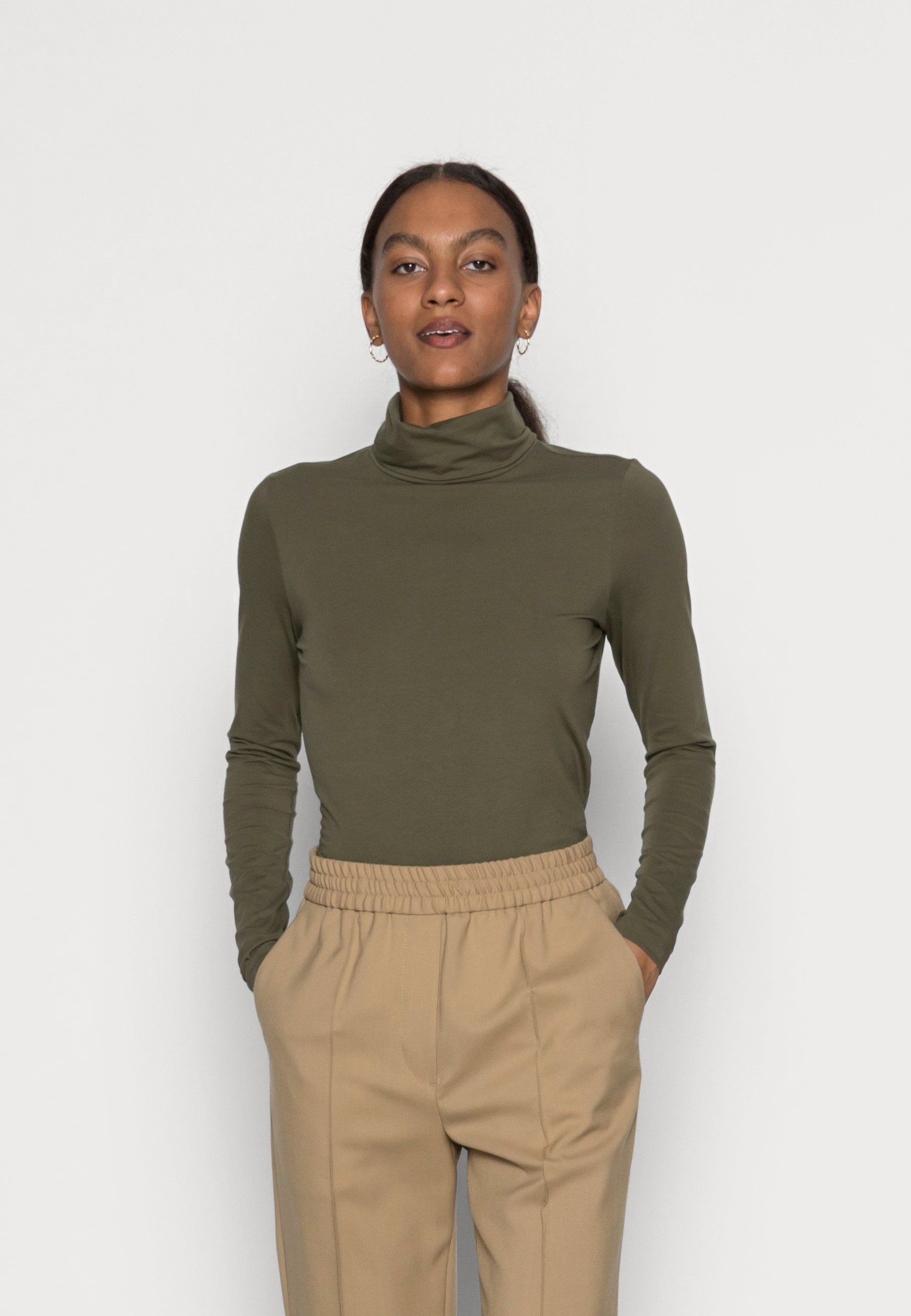 dark khaki green 