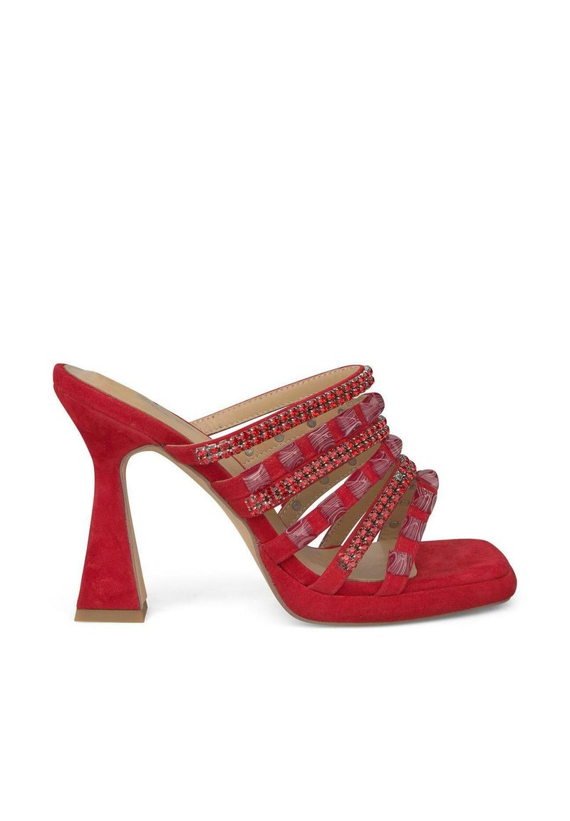 Alma en Pena Muiltjes met hak rood Alma en Pena Muiltjes met hak rood