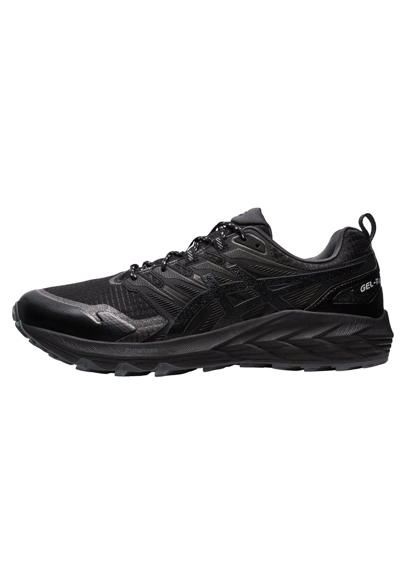 La zapatilla de running negra presenta un upper texturizado, acentos sintéticos, diseño de cordones y una suela acolchada con un patrón de tracción robusto.