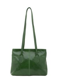 Borsa a tracolla verde in pelle con due manici lunghi, texture liscia, forma rettangolare, cuciture decorative e design minimalista.