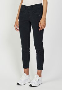 Unselected, maritime blue