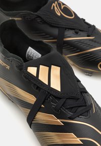 adidas Performance JUDE BELLINGHAM PREDATOR LEAGUE FT FG - Fotballsko til fast underlag - core black/gold metallic