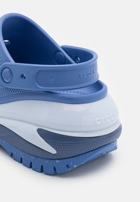 Crocs MEGA CRUSH UNISEX - Cokle - blue
