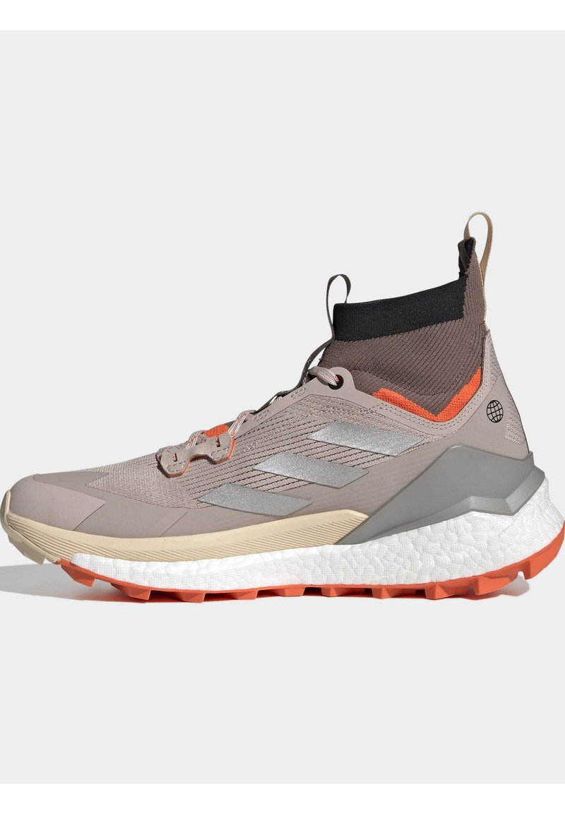 adidas Performance FREE HIKER 2.0 HIKING - Hikingschuh - taupe core black
