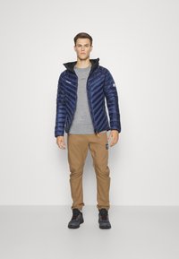 Mammut BROAD PEAK - Piumino - marine black