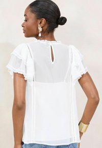 Lipsy Bluse - white
