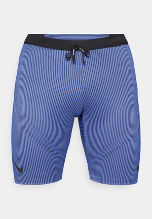 Pantalones cortos deportivos azules con rayas horizontales negras, cintura elástica con cordón y un pequeño logo negro en la pierna izquierda.